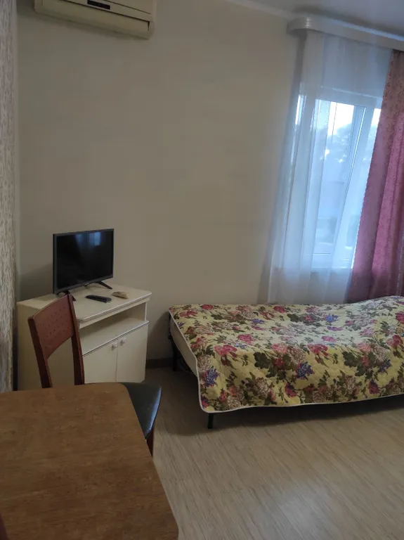 Уютная комната у моря