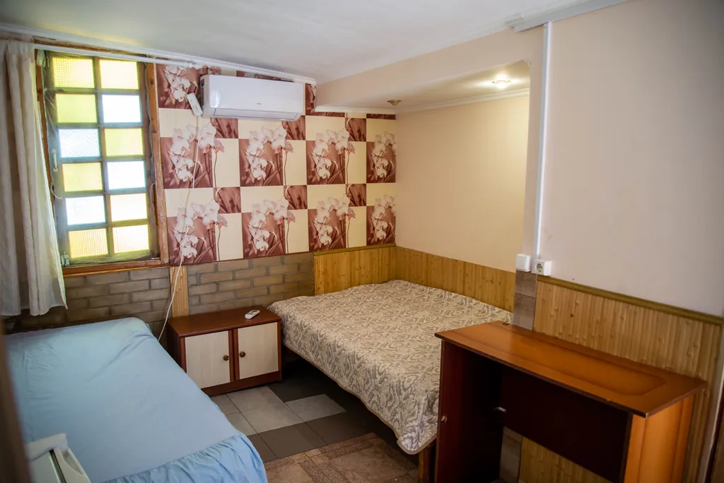 Домик с террасой