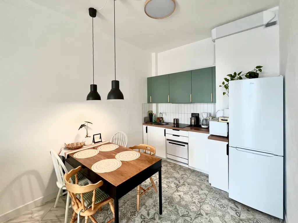 Солнечная квартира у озера рядом с новой набережной