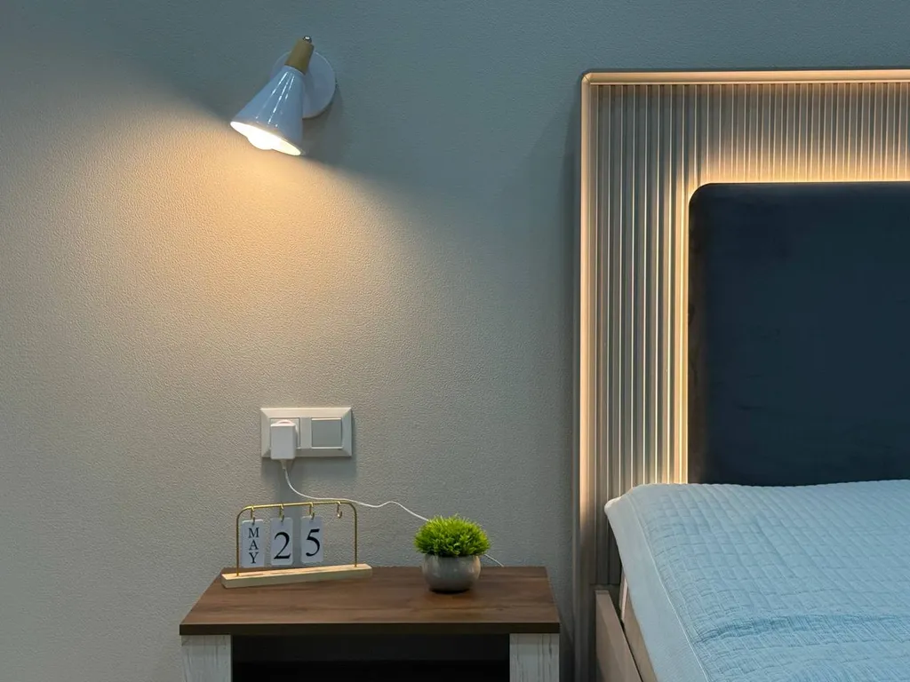 Leonardo apt with a sunset view