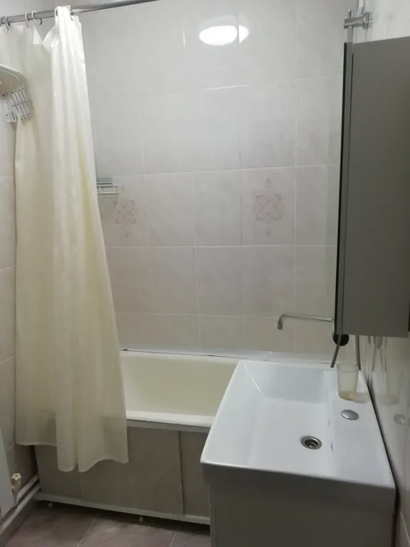 Уютная квартира в центре города с видом на горы