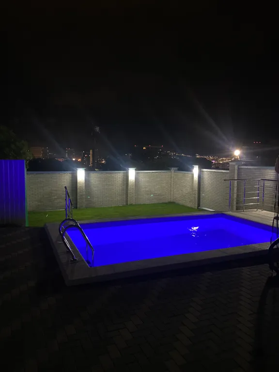 Коттедж Дом с бассейном с подогревом — Новороссийск