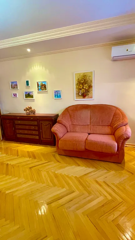 Просторная трешка в центре