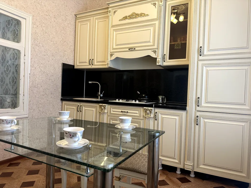 Квартира «Эленика» Апартаменты на 1-ой береговой линии — Махачкала