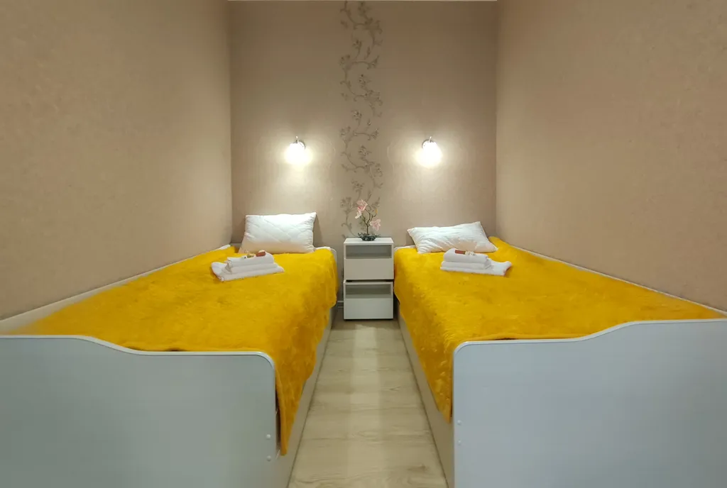 Уютный дом в частном секторе с парковой ваших машин