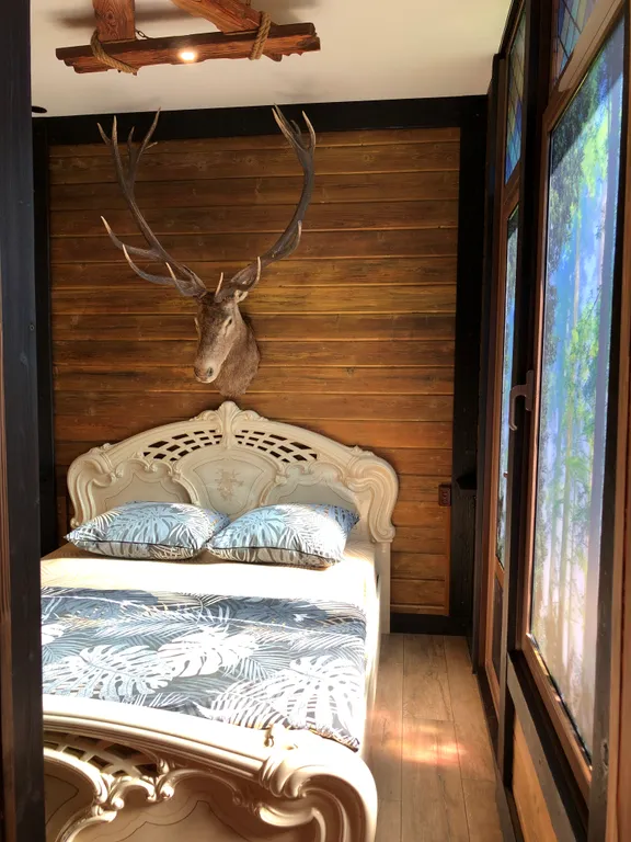 Дом Шилтон Виладж с бассейном, баней и джакузи