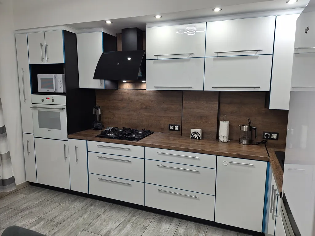 Квартира Квартира Уютная, светлая, с кондиционером в новом р-не с развитой инфраструктурой — Калининград