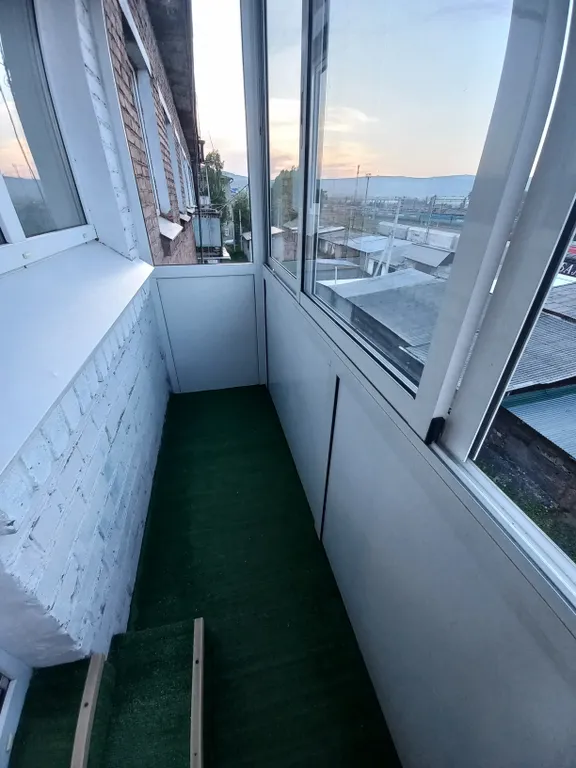 Уютная квартира в самом центре города с видом на Байкал