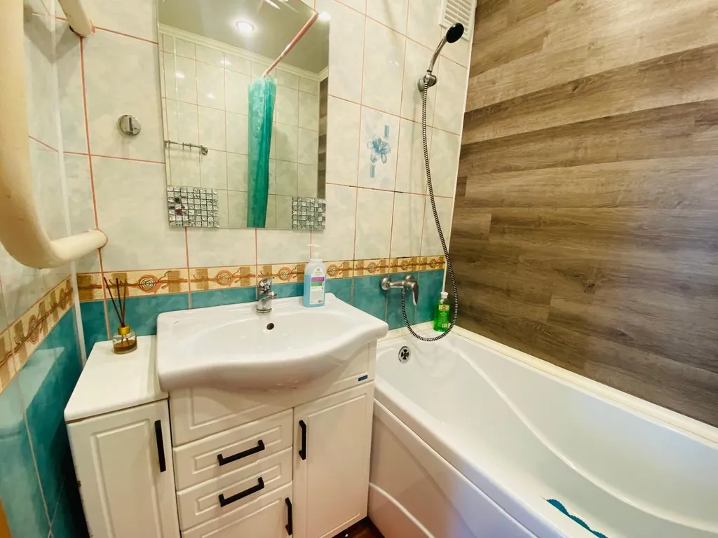 1-комнатная квартира с хорошим ремонтом в Октябрьском районе