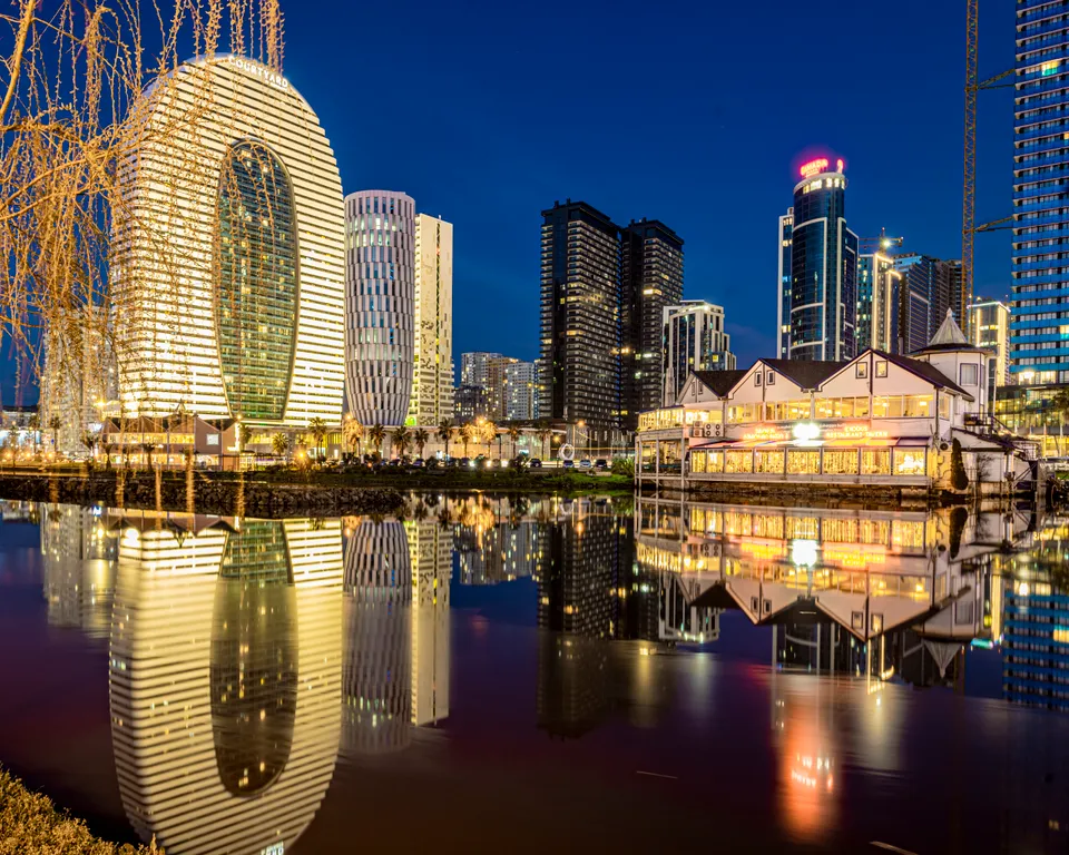 Sea Dreams - Enchanting Views of the Singing Fountains and Sunset