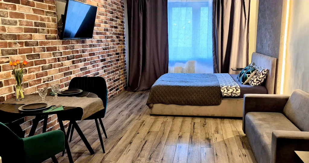 Брутальная и уютная лофт-студия в самом центре города