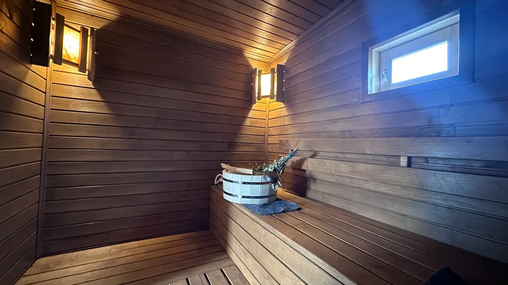 Дом с баней и банным чаном