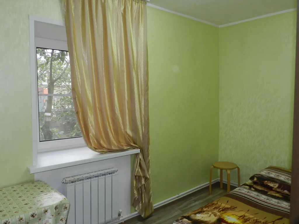 Трёхкомнатная квартира в частном доме