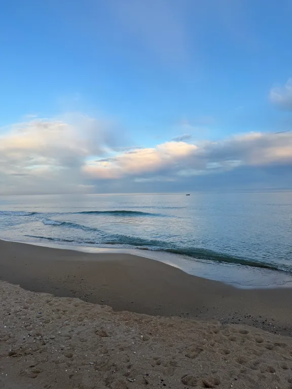 Дом коттедж дача на берегу песчаного моря — аренда посуточно в Махачкала
