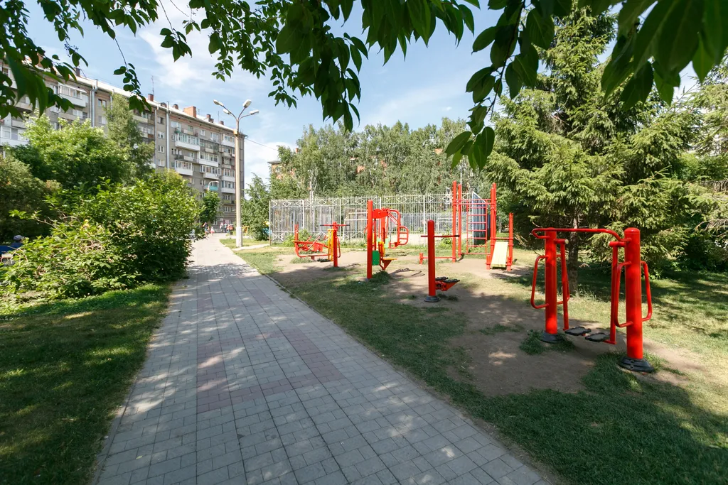Квартира Комфортные бизнес-апартаменты, с парковкой, рядом с метро — Новосибирск