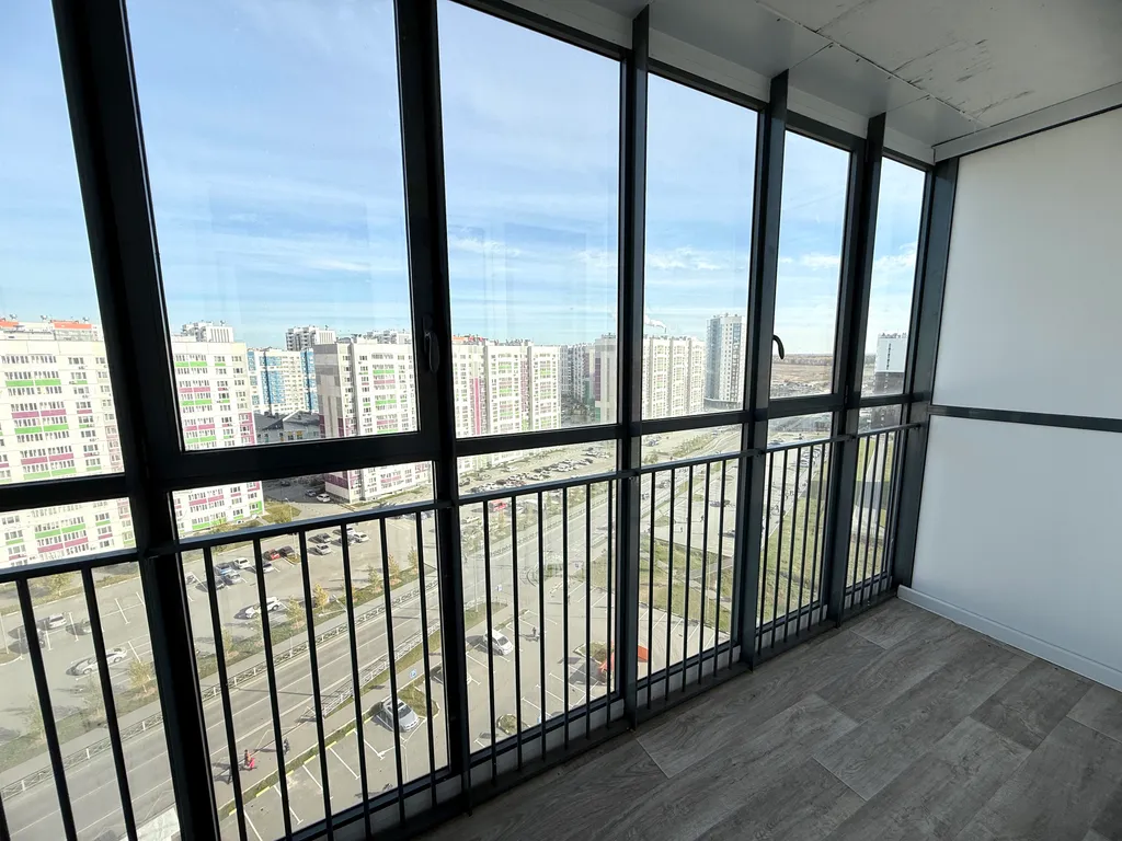 Квартира Студия Яркая луна — Тюмень