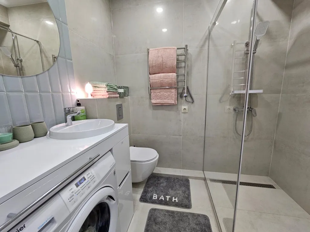 Двухкомнатная квартира с панорамным видом на море. Каравелла 244