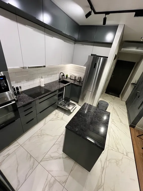 Апартаменты с офисом в КМ Tower Plaza