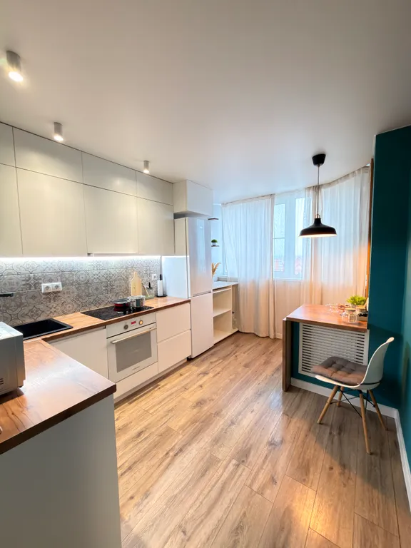 Комфортабельная однокомнатная квартира на берегу реки