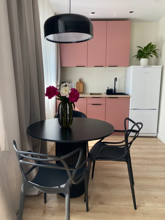 Стильная квартира в центре — аренда посуточно в Братск