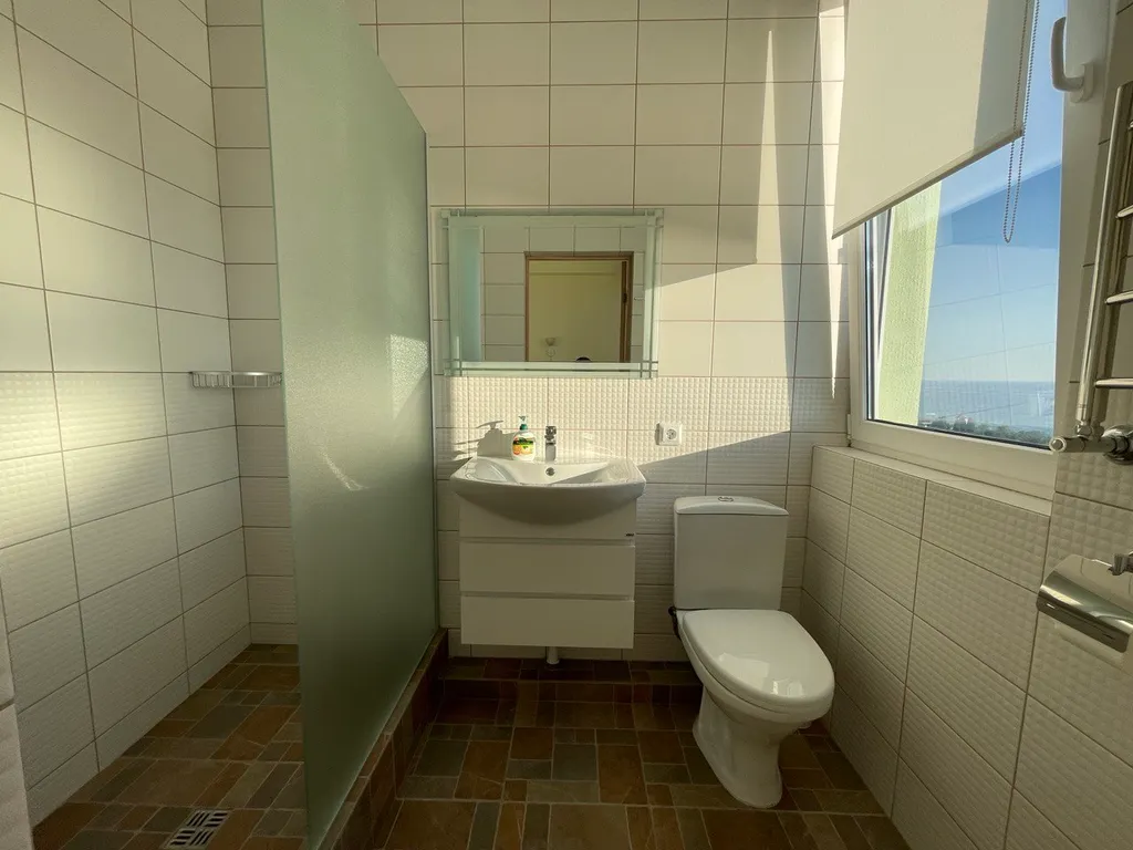 Коттедж Сдвоенные апартаменты с просторной солнечной террасой — Нижнее Учдере