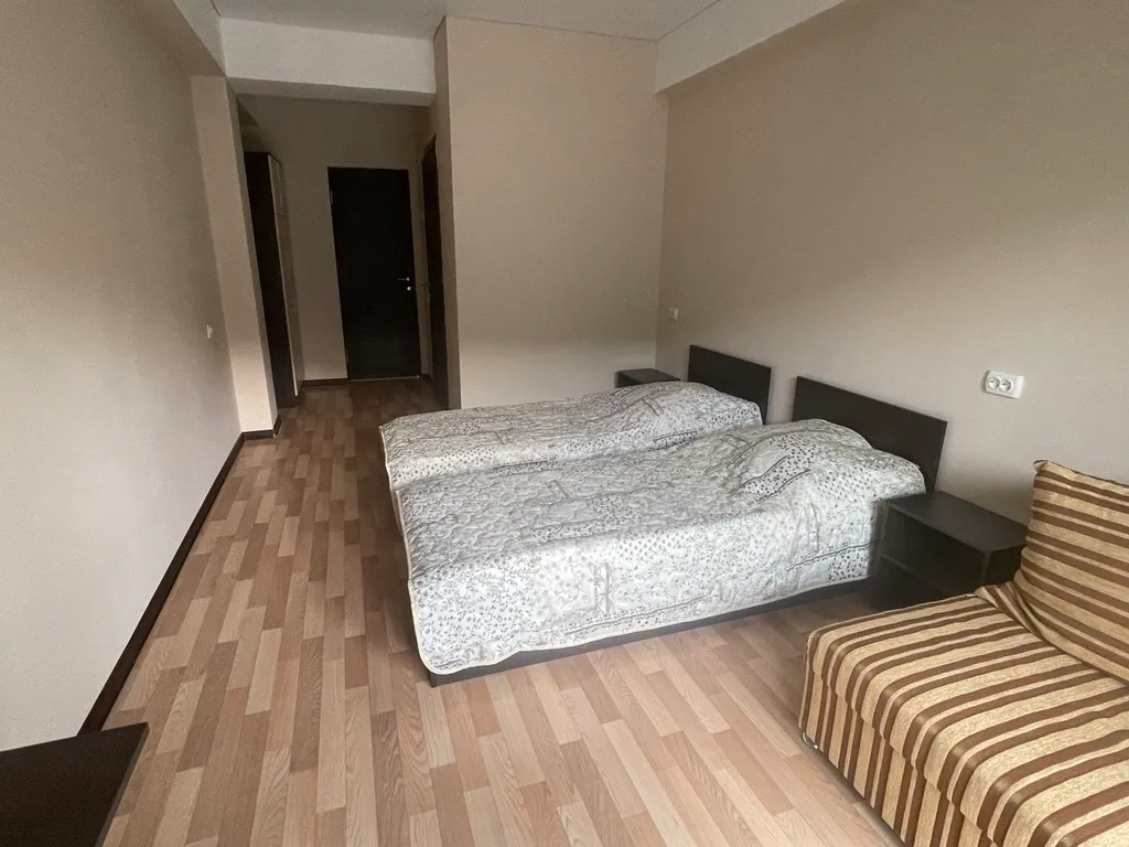 Просторный номер с уютным балконом