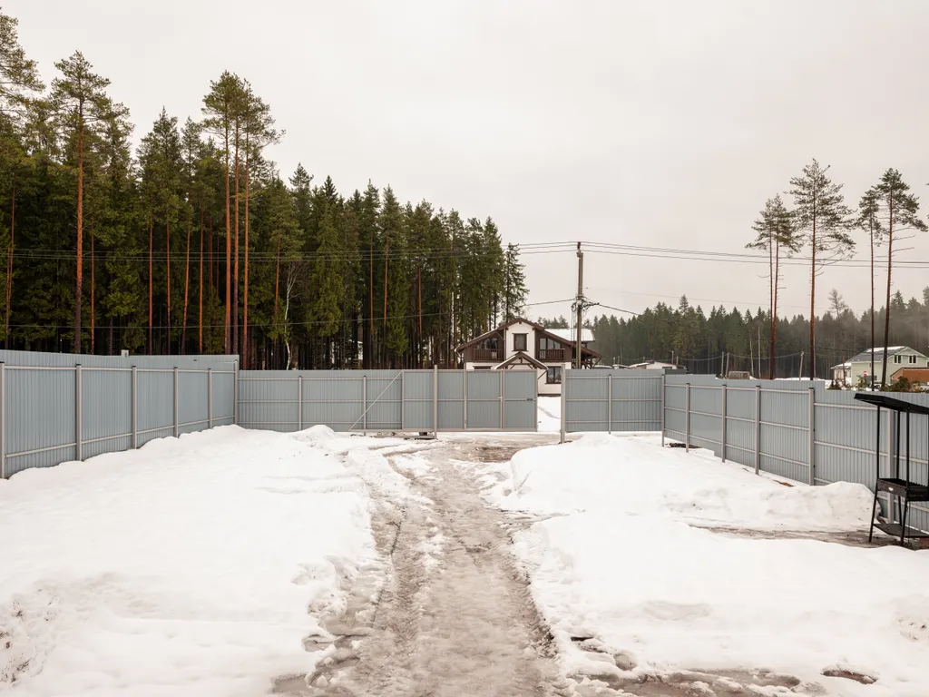 Семейный дом с камином