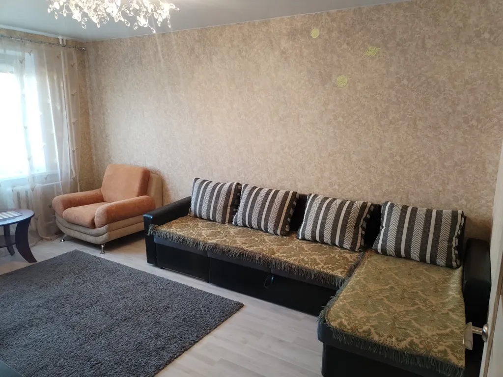 ТЦ Трио, Мега, Ледовый дворец