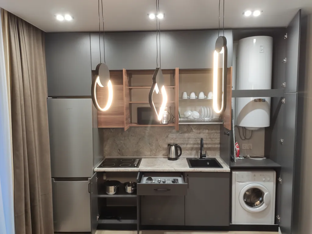 Дизайнерская студия с джакузи и камином