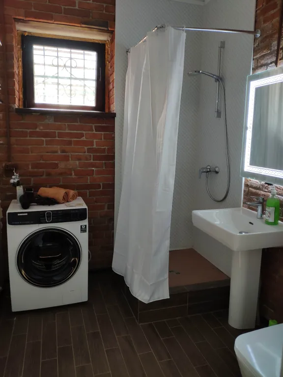 Двухэтажная дача с участком