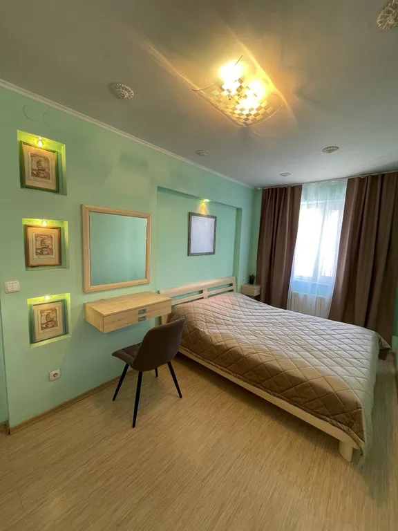 С водой, в самом центре уютная квартира