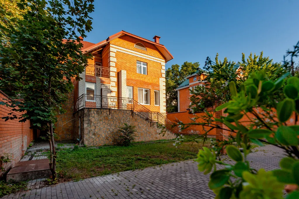 Уютный дом в центре города