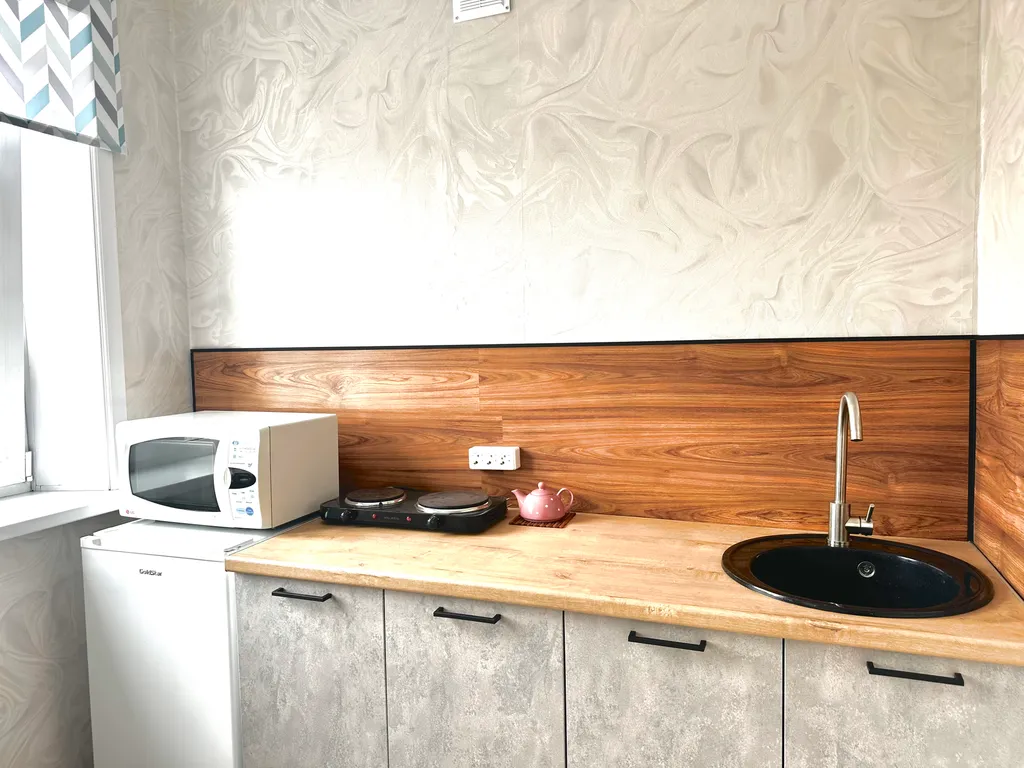 Теплая солнечная квартира рядом с ледовым дворцом и ИРНИТУ