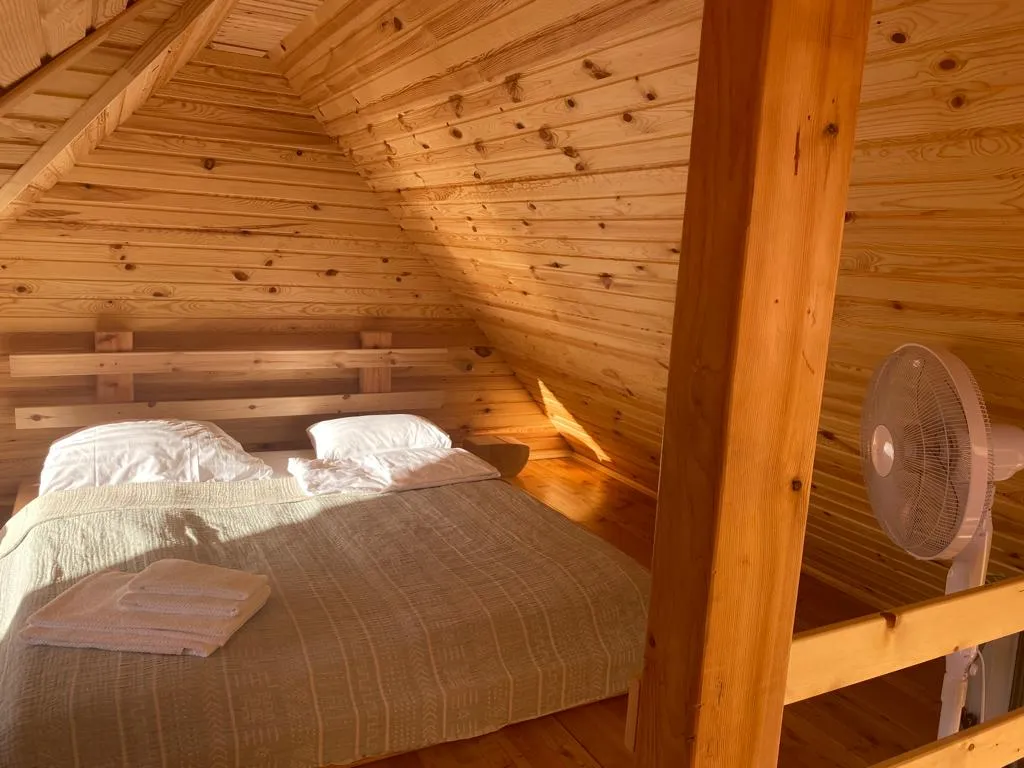 Кедровый коттедж в живописном месте Чемала