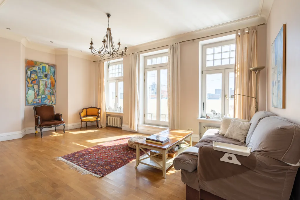 Квартира Уникальная атмосферная квартира с террасой на Петроградской стороне — Санкт-Петербург