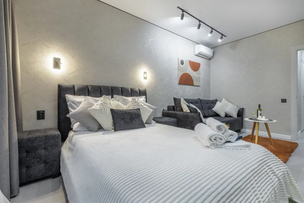 Новые апартаменты в элитном комплексе с собственной террасой