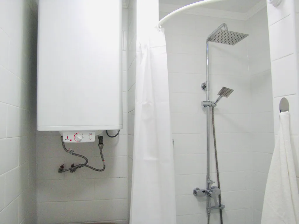 Бросай якорь здесь