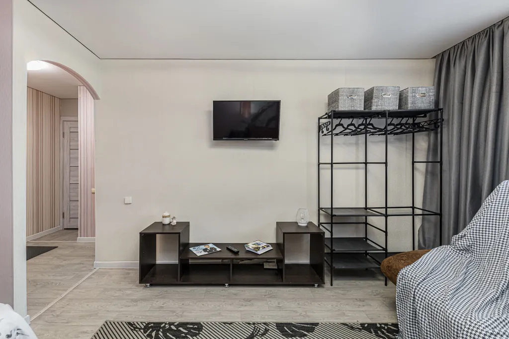 Квартира с новым оригинальным ремонтом, начало Комсомольского проспекта