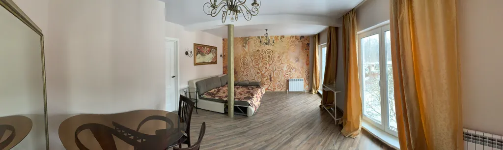 Дом в шаговой доступности от метро