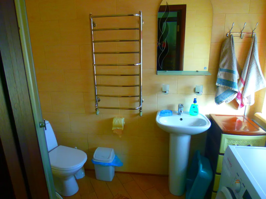 Двухкомнатная просторная квартира у моря в центре Бердянска