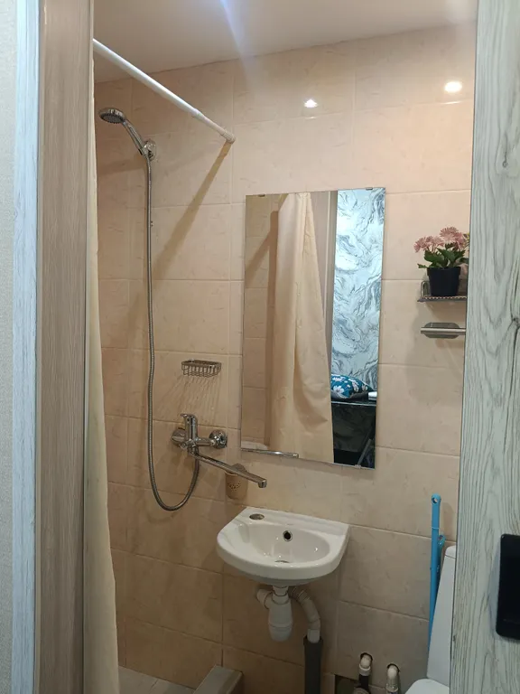 Квартира Квартира Уютная студия-апартамент для командировок, сессий, лечения — Екатеринбург