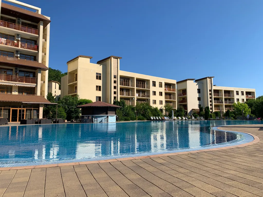 Коттедж Коттедж Семейный таунхаус с двориком, BBQ в курортном поселке — Пляхо