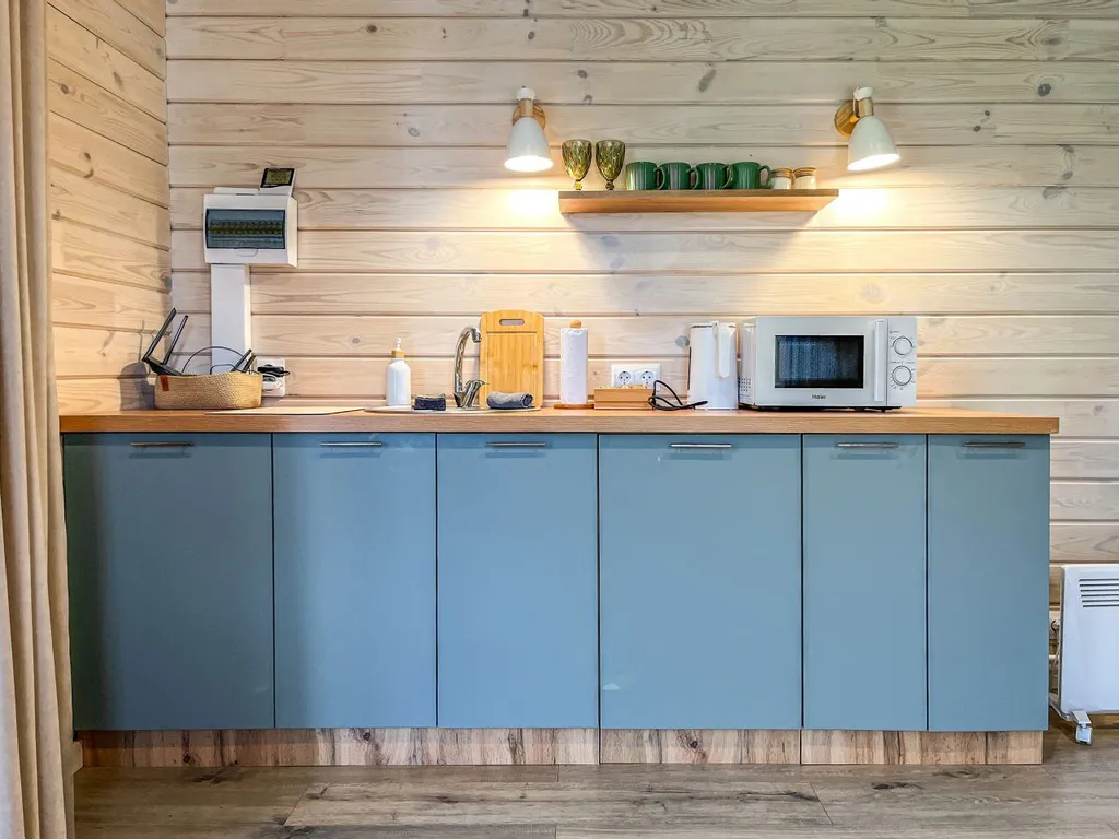 Дома из клееного бруса в хвойном лесу у Камского Моря и Семрука