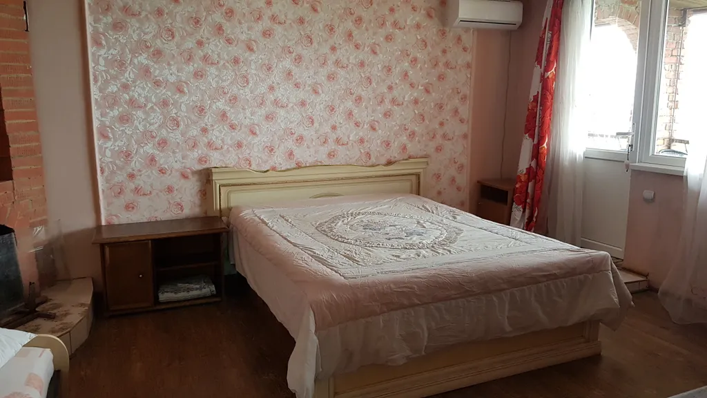 Коттедж Часть дома. 2 этаж, потрясающий вид на море — Осовины