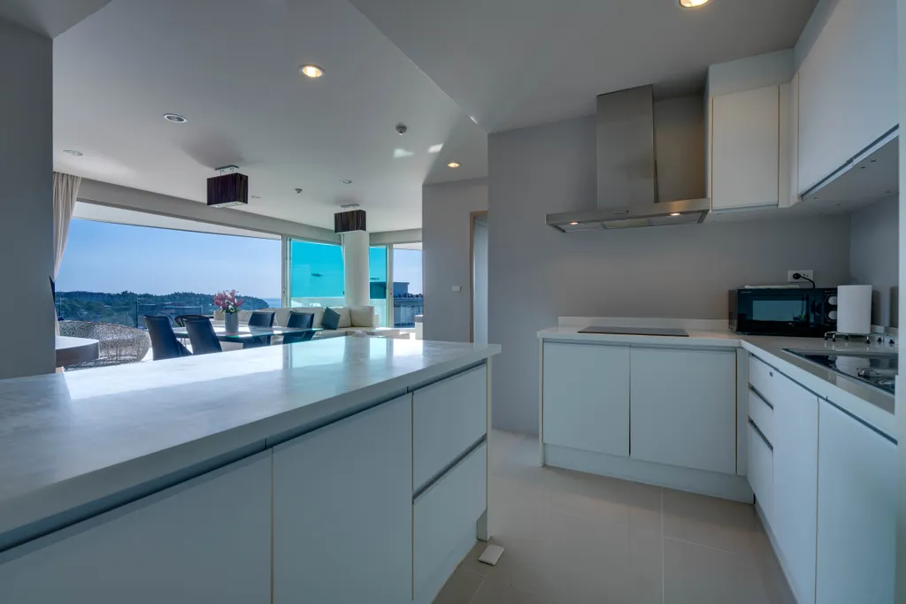 Просторный апартамент с двумя спальнями от Continent