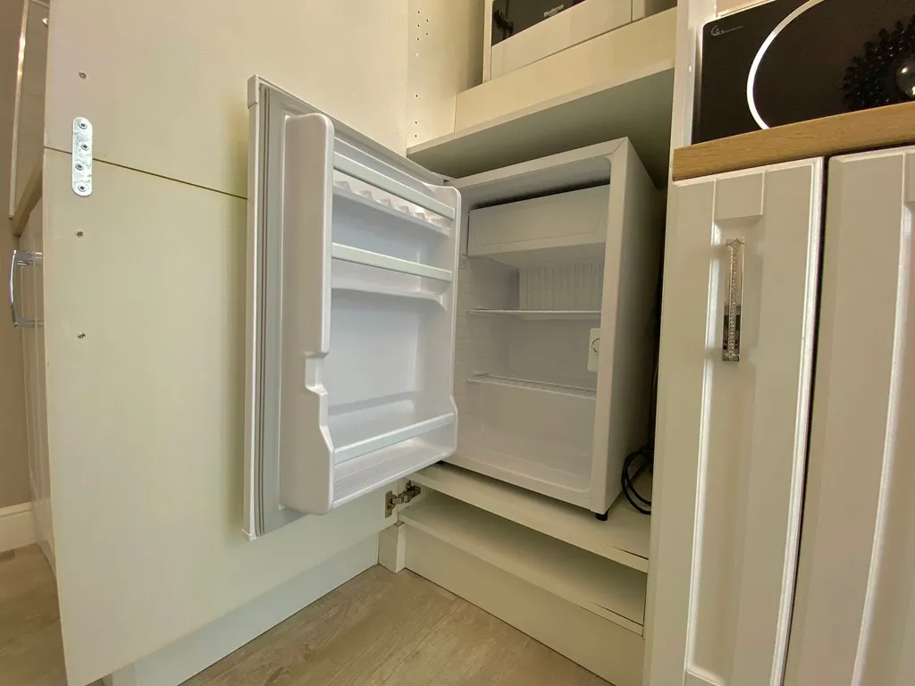 Светлые апарты с собственной террасой у самого моря