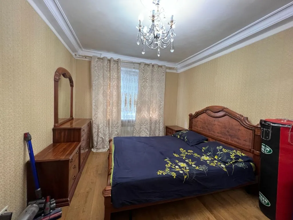 4-комнатная Квартира