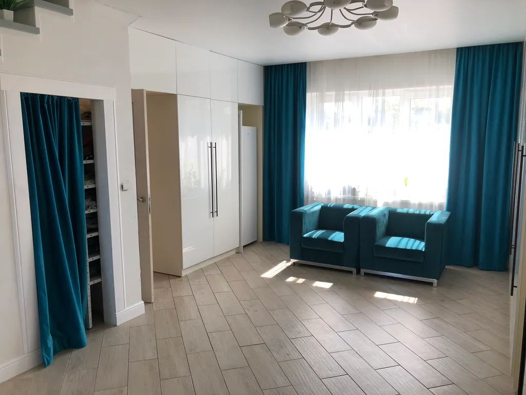 Дом в черте города в тихом дачном обществе