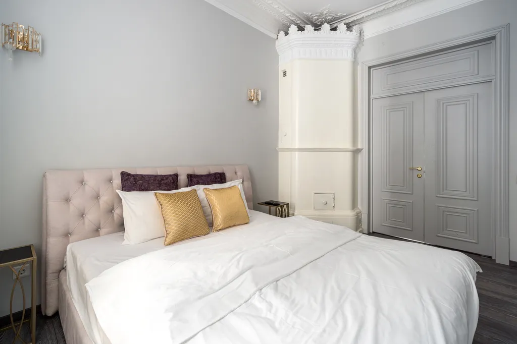 Четырехкомнатная квартира с бaлкoнoм в цeнтрe