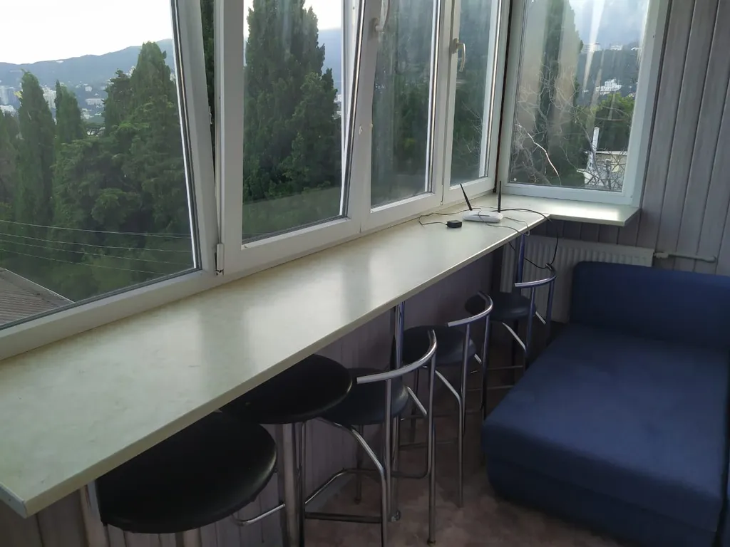 С видом квартира в центре Ялты